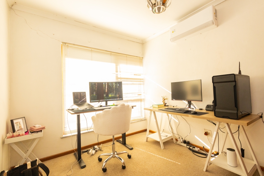 3 Bedroom Property for Sale in Hoheizen Western Cape